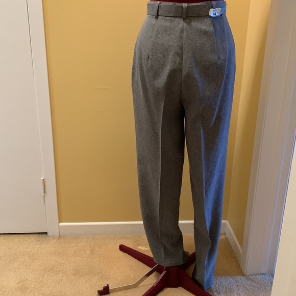 Amerique du Nord Pleated Trousers with matching belt - Picture 6 of 13